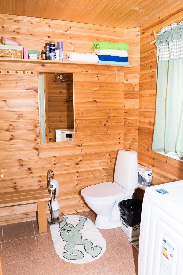 Mere Kodumajutus Kärdla Esterno foto